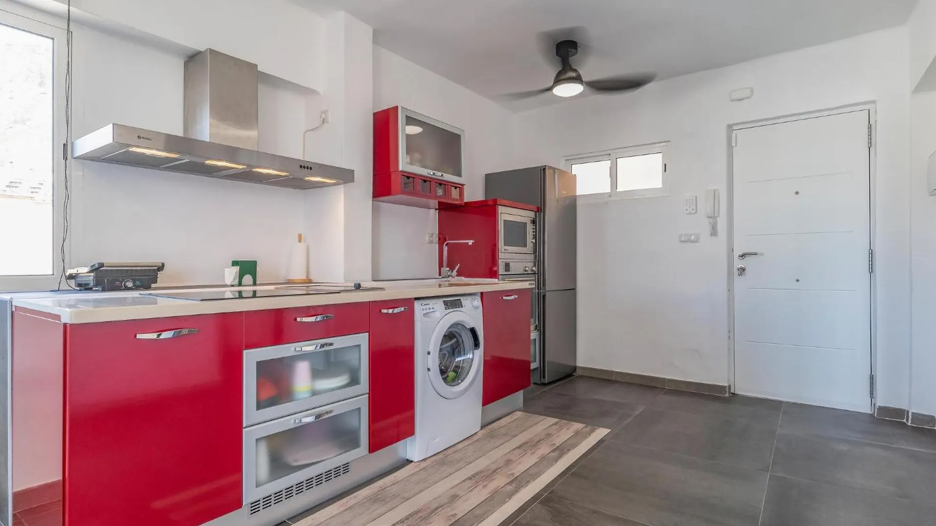 Gorgeous Apartment In Aguadulce With Kitchen
